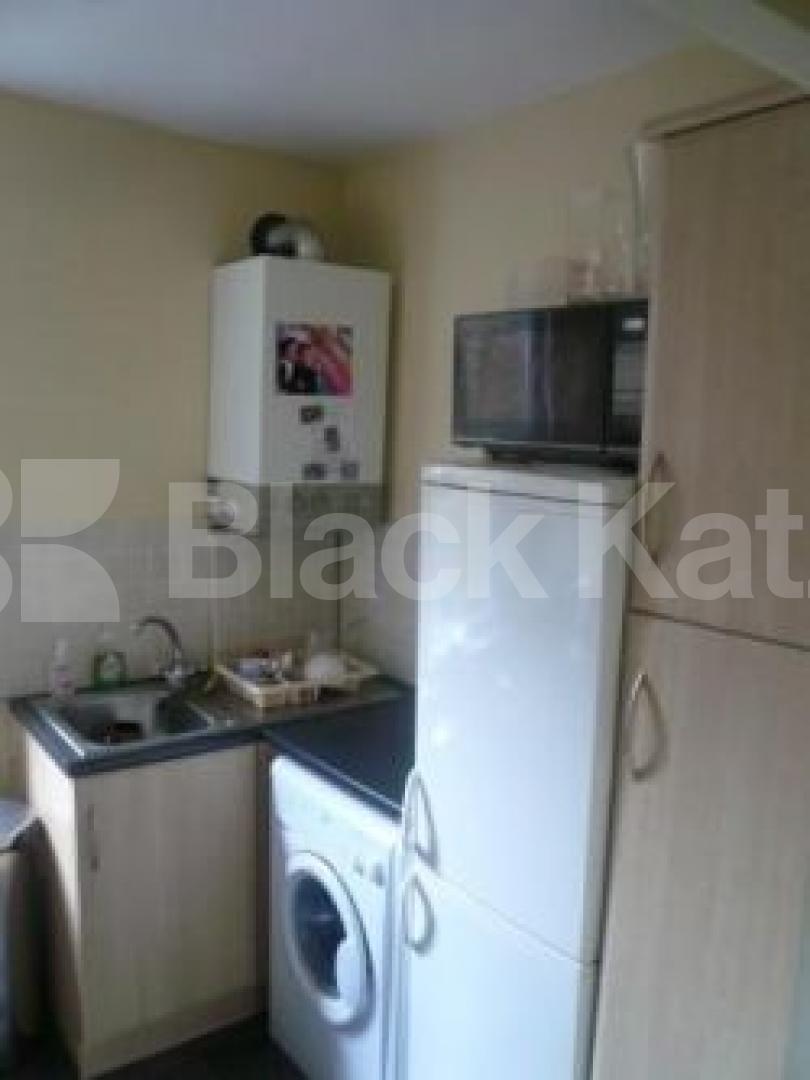 			LET!, 2 Bedroom, 1 bath, 1 reception Flat			 Eastern Road, BOUNDS GREEN N22